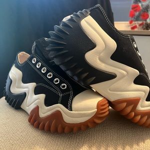 Converse Run Star Motion CX Platform! Super comfortable